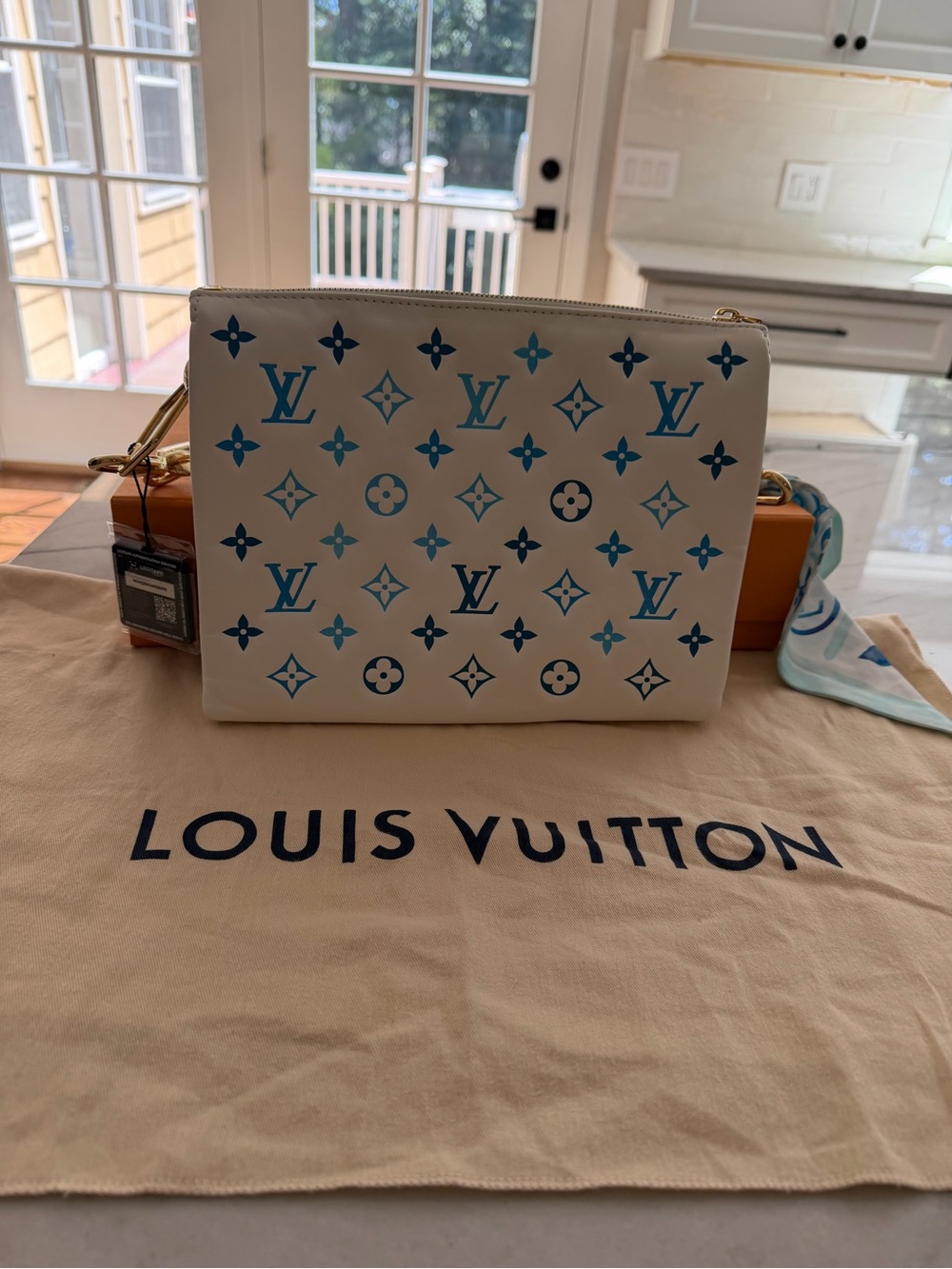 Louis Vuitton Coussin PM By The Pool M11225 Blue White Scarf Chain Authentic - Picture 2 of 15